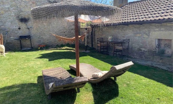 Caldearenas House | Holiday Home 'Regalate Paz 1' with Mountain View, Private Terrace and Wi-Fi