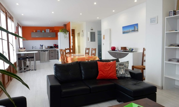 Perigny House | Holiday Home Rental -6 people- 3 * La Rochelle/Périgny