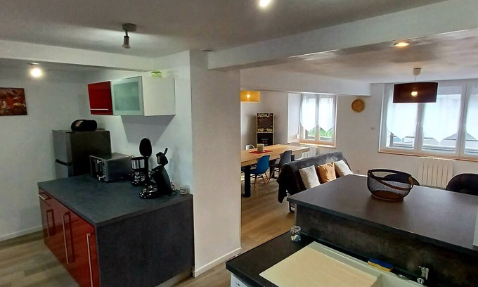 Hirson House | Holiday Home 'Résidence Des 3 Chateaux' with Private Terrace and Private Garden