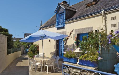 Riantec House | Holiday Home Riantec Rue De Kerner