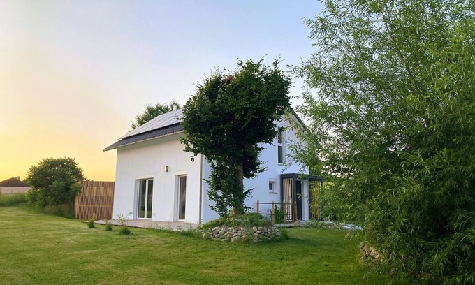 Guggenhausen House | Holiday Home 'Riedloge' with Private Terrace, Private Garden and Wi-Fi