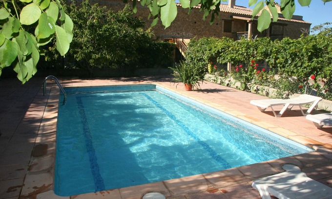Pozo Alcon House | Holiday Home 'Rural Fábrica Del Azúcar 2' with Mountain View, Wi-Fi and Air Conditioning