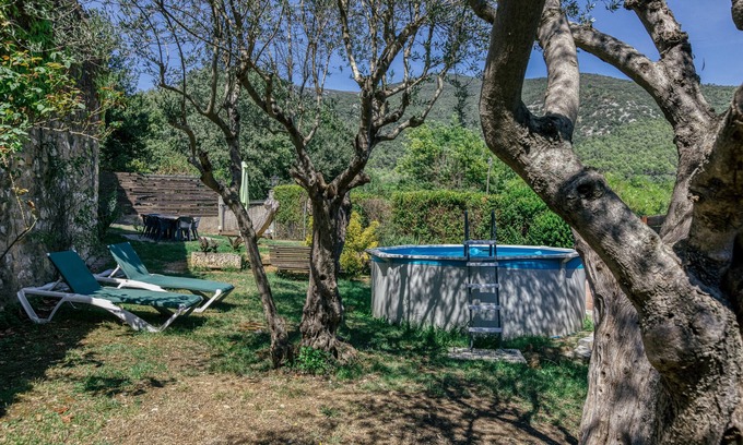 Seguero House | Holiday Home 'Salvanereta' with Private Pool & Wi-Fi