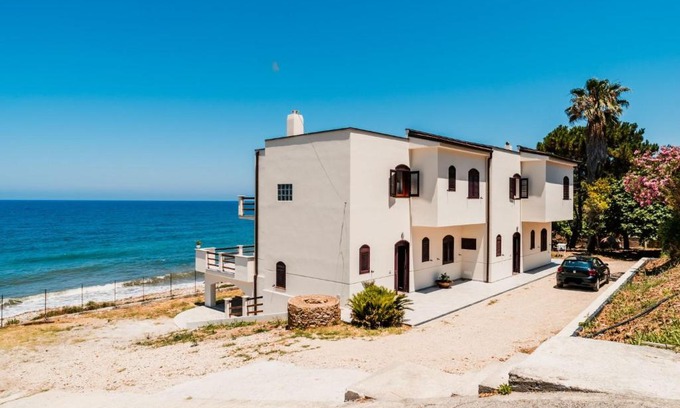 Marina di Caronia House | Holiday Home Santa Maria by Interhome
