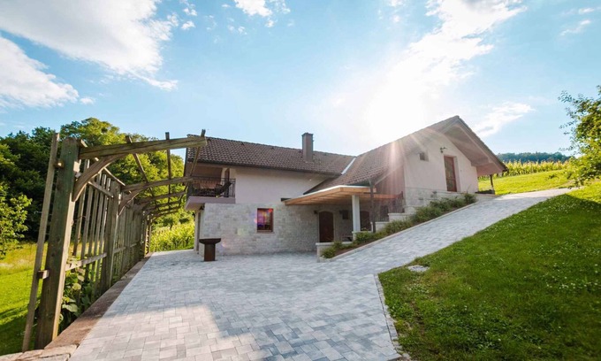 Gorenja Vas pri Smarjeti House | Holiday home luxurious interior