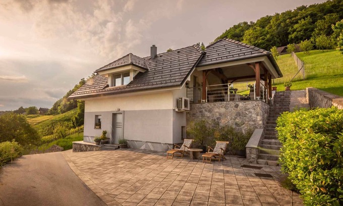 Smarjeske Toplice House | Holiday home with wonderful view