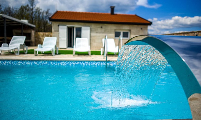 Trn Villa | Holiday Home Silver Stone - Villa with Swimming Pool