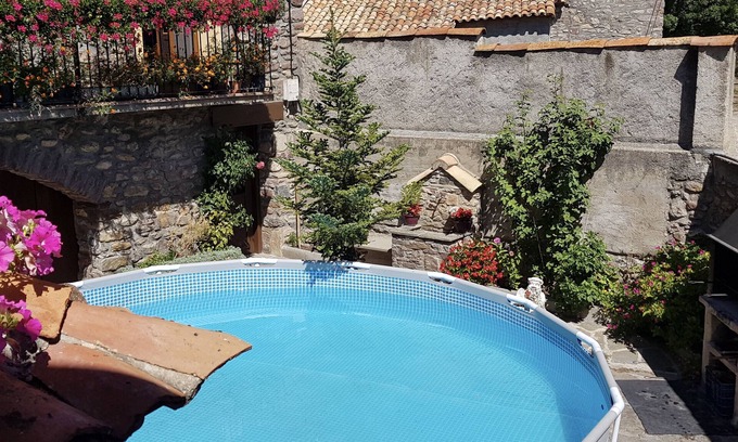 Les Iglesies House | Holiday Home 'Teule 2' with Mountain View, Shared Pool and Wi-Fi