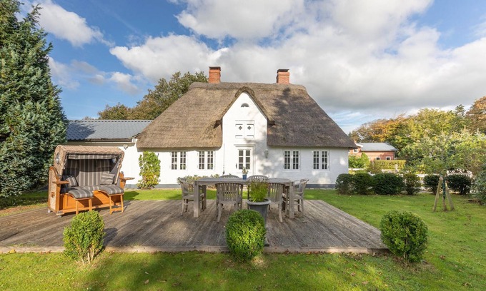 Grellsbull House | Holiday home The Countryhouse in Humptrup for up to 6 persons
