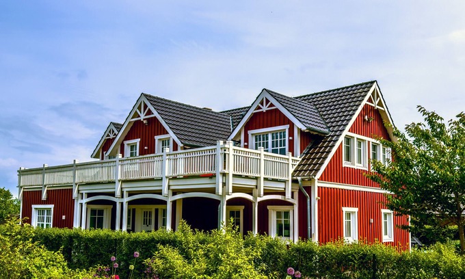 Ringsberg House | Holiday Home 'Tine und Clara' with Private Terrace, Private Garden and Wi-Fi