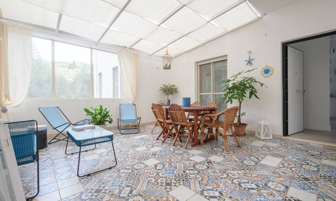 Torre di Faro House | Holiday Home 'Tra Mare e Lago' with Private Terrace, Wi-Fi and A/C