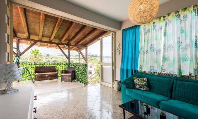 San Nicola l'Arena Villa | Holiday Home 'Villa Dora' with Sea View, Private Terrace and Private Garden