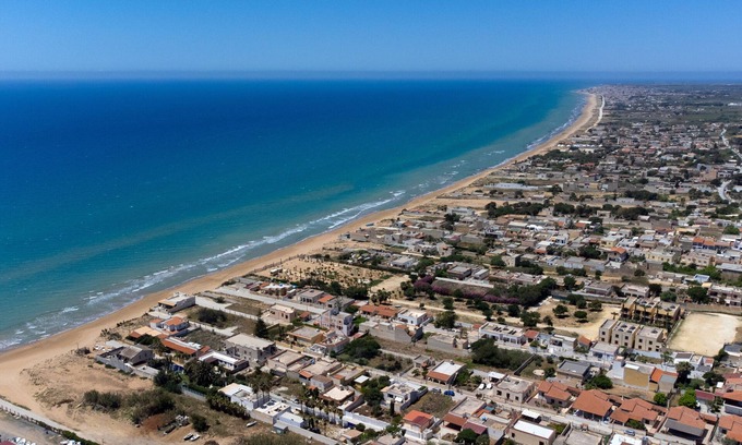 Triscina House | Holiday Home 'Villa Sunshine' with Sea View, Private Terrace and Wi-Fi
