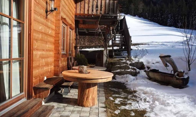 Ausservillgraten House | Holiday home with balcony