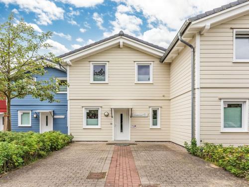 Dagebuell House | Holiday Home Wattenmeer by Interhome