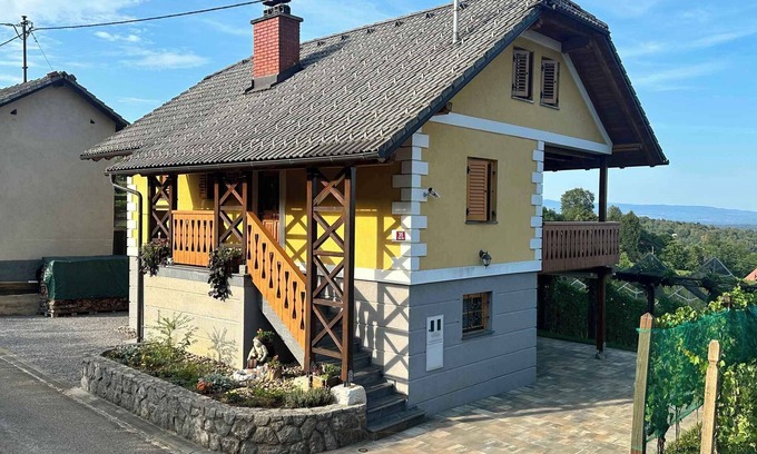 Crnomelj House | Holiday home Winery with internet