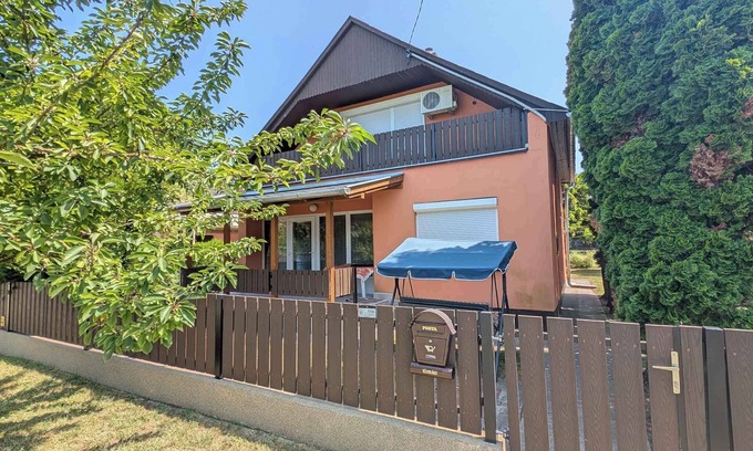 Balatonfenyves House | Holiday home with washing machine