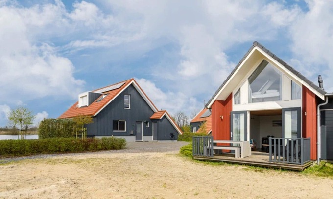 Langelille House | Holiday home with garden near Tjeukermeer