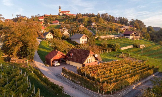 Trska Gora House | Holiday home with great views