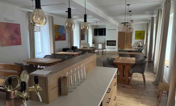 Destne House | Holiday home with high-speed internet and beer dispenser