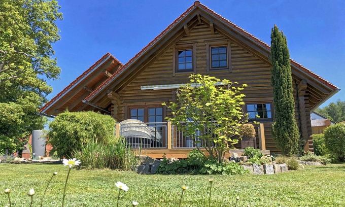 Fuchsberg House | Holiday home with hot tub