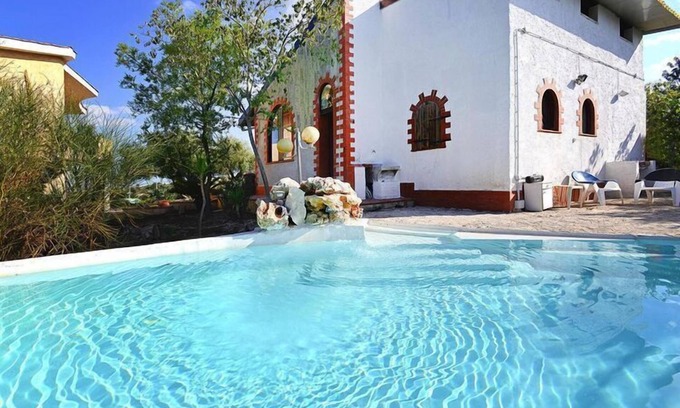 Solarino House | Holiday home with pool, Solarino