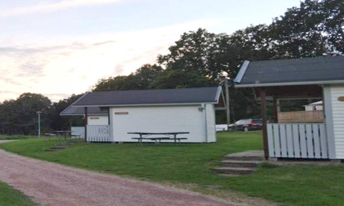 Hoor Municipality House | Holiday home with swimming pool