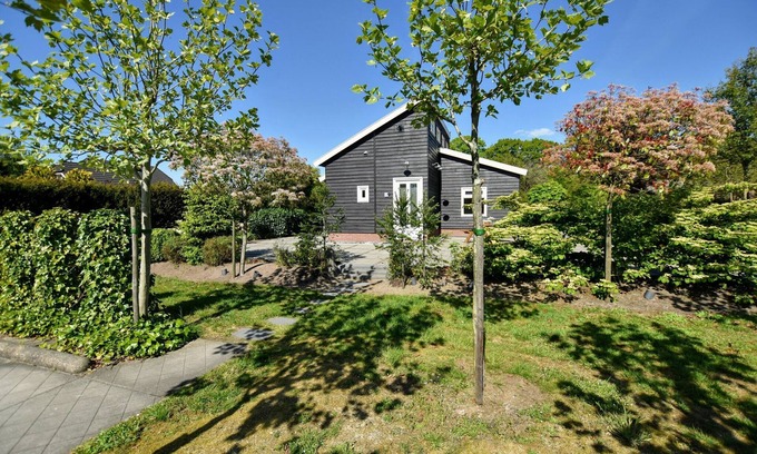 Eerbeek House | Holiday home with wifi