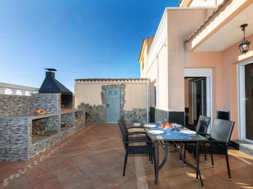 Vinaros House | Holiday Home Wunder Haus by Interhome