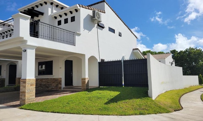 Managua House | Holiday homes in Managua, Nicaragua