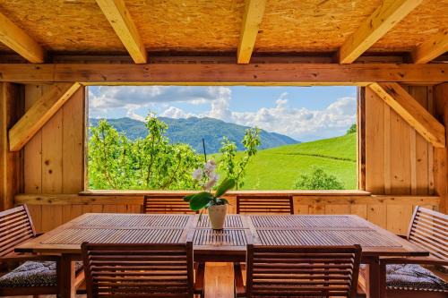 Tolmin House | Holiday Homes Pr Pelaku with Sauna