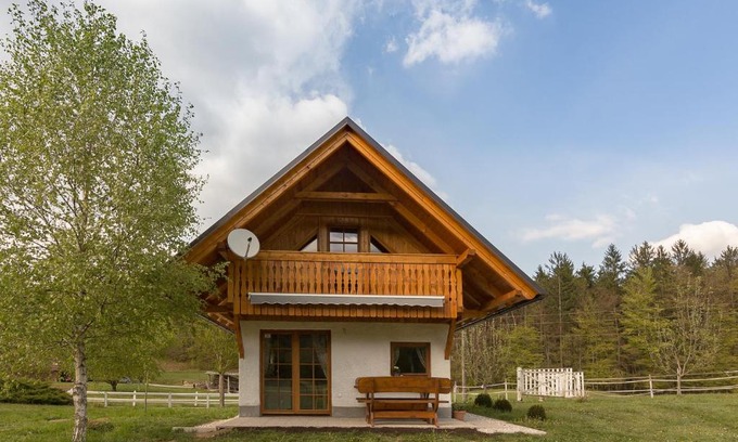 Kamna Gorica House | Holiday Homes Sara