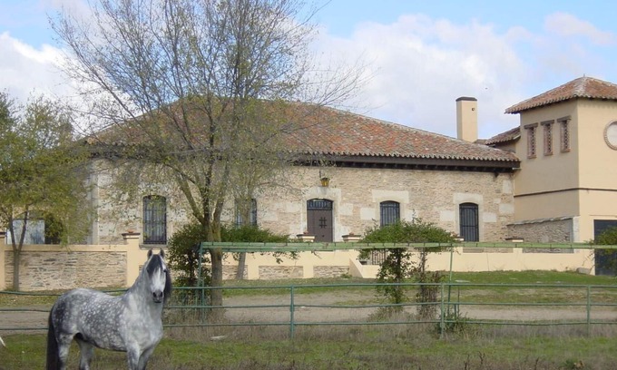 San Pedro del Valle House | Holiday house San Pedro del Valle for 1 - 13 persons with 6 bedrooms - Holiday house