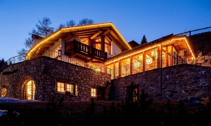 La Punt-Chamues-ch House | Holiday house La Punt-Chamues-ch for 1 - 18 persons with 8 bedrooms - Detached holiday house