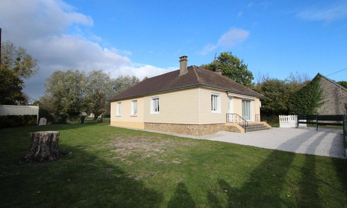 Hauteville-sur-Mer House | Holiday house Hauteville sur Mer for 1 - 4 persons with 2 bedrooms - Holiday house