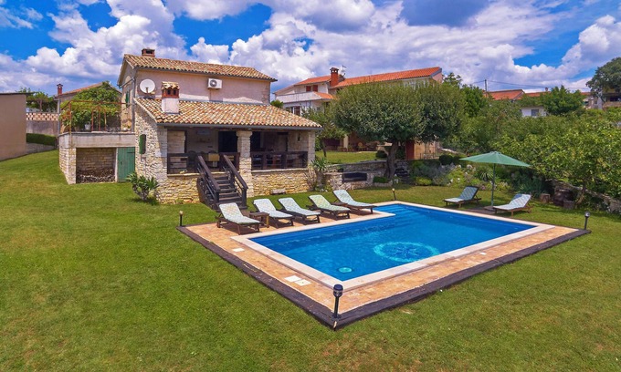 Sveti Petar u Sumi House | Holiday house Stara Hiža * large garden, private pool, free WiFi
