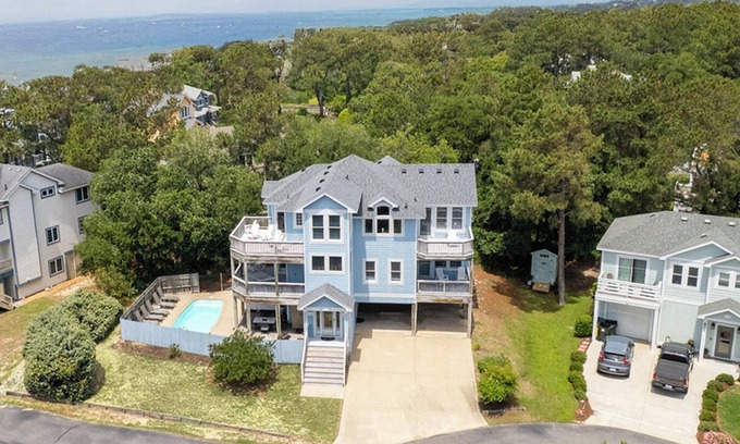 Monteray Shores House | Holiday House 4 Bedroom Home at Monteray Shores