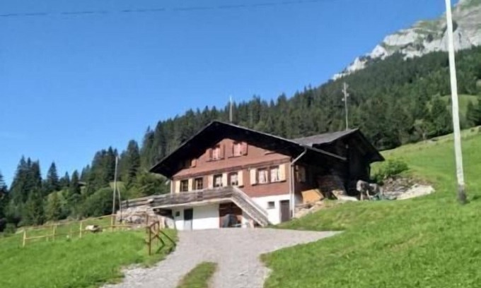 Unter dem Birg House | Holiday house Adelboden for 1 - 6 persons with 3 bedrooms - Detached holiday house