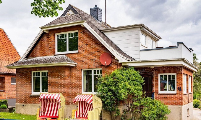 Ahrensbok House | Holiday house Ahrensbök for 1 - 6 persons with 3 bedrooms - Twin house