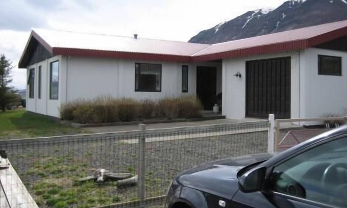 Akureyri House | Holiday house Akureyri for 1 - 7 persons with 3 bedrooms - Holiday home