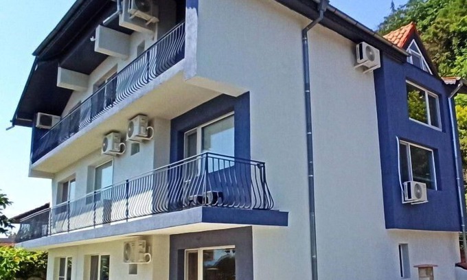 Balchik House | Holiday house Balchik for 1 - 16 persons with 6 bedrooms - Holiday apartment in one or multi-family