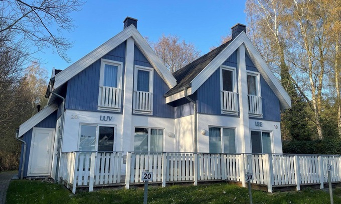 Juliusruh House | Holiday house Breege for 1 - 4 persons with 2 bedrooms - Twin house