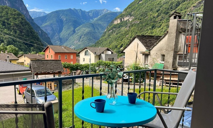 Cavergno House | Holiday house Cavergno for 1 - 4 persons with 3 bedrooms - Holiday home