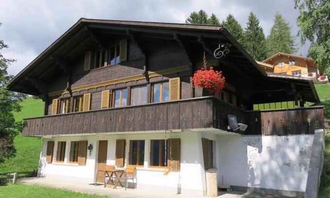 Lenk Ski Chalet | Holiday house Lenk im Simmental for 1 - 8 persons with 3 bedrooms - Holiday house