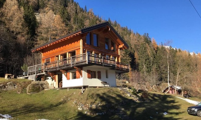 Finhaut Ski Chalet | Holiday house Finhaut for 2 - 6 persons with 3 bedrooms - Holiday house