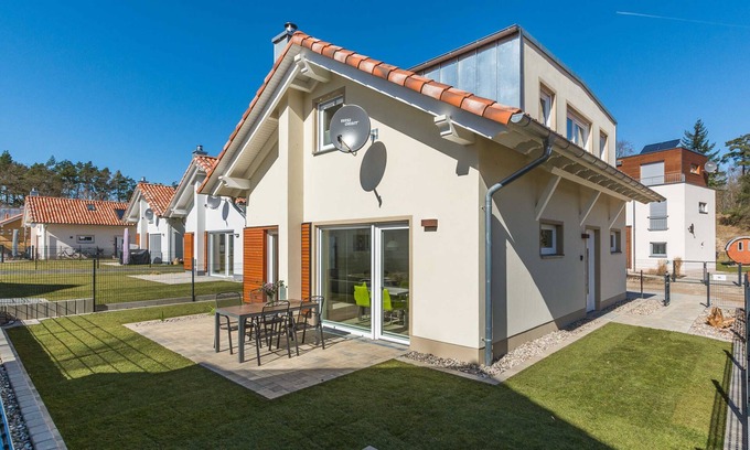 Krakow am See House | Holiday house for the whole family - fireplace-sauna-lake - holiday house Haubentaucher
