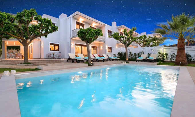 Dempla House | Holiday house Georgioupoli for 1 - 36 persons with 12 bedrooms - Holiday house