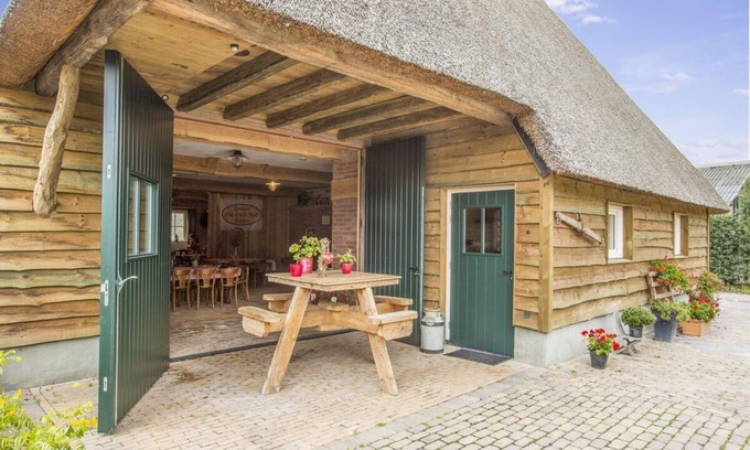 Haghorst House | Holiday house Haghorst for 10 - 22 persons with 8 bedrooms - Holiday apartment in one or multi-famil