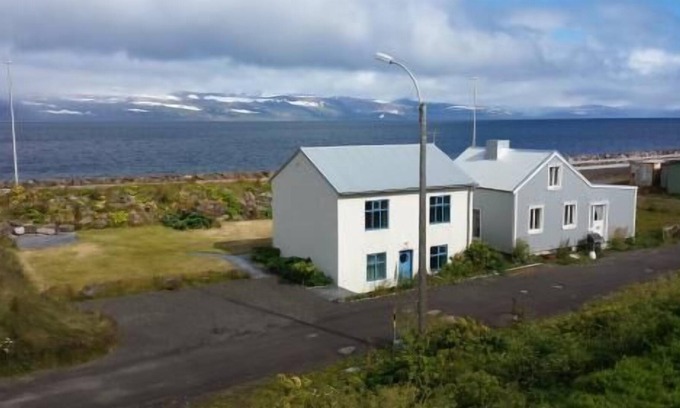 Hnifsdalur House | Holiday house Hnífsdalur for 1 - 5 persons with 1 bedroom - Holiday home