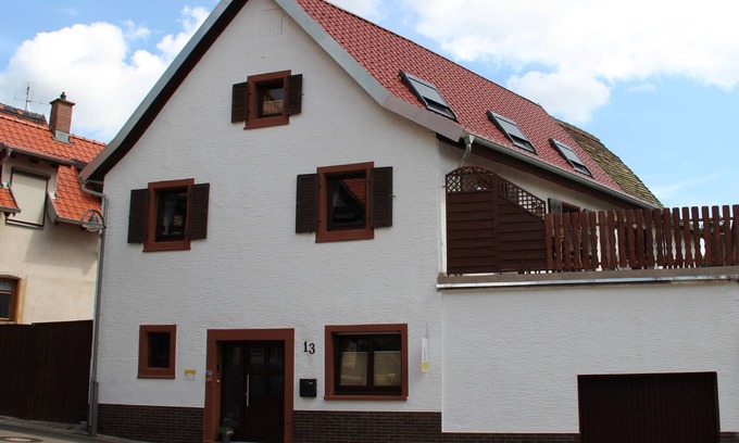 Gleisweiler House | Holiday house in Gleisweiler with a fantastic view over the Rhine plain